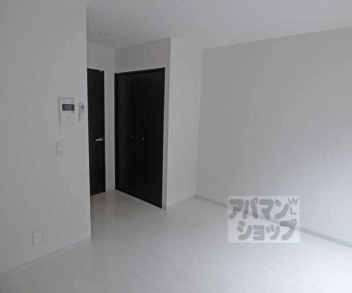 【フォース二条城東】間取