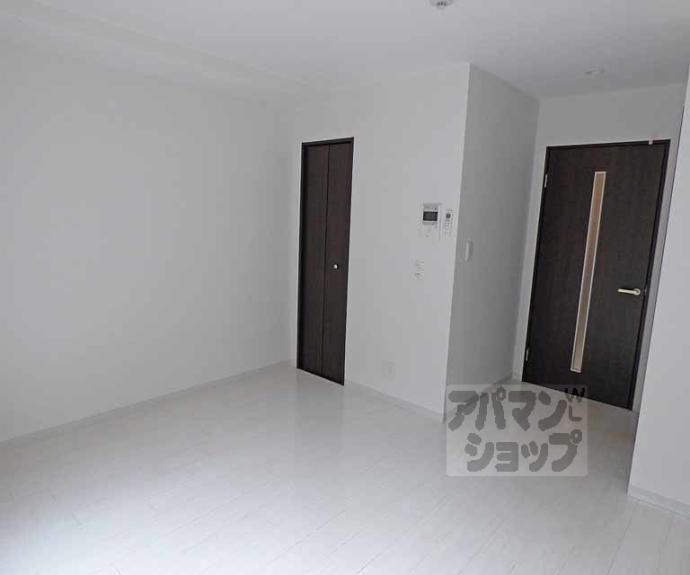 【フォース二条城東】間取