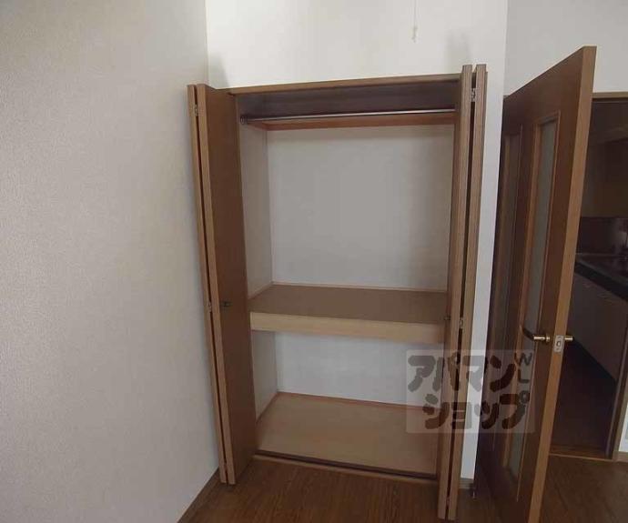 【コモド嵯峨】間取