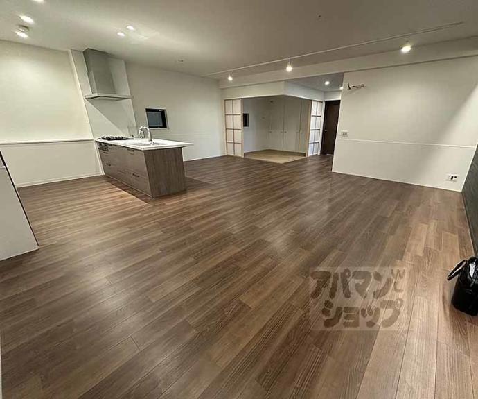 【パーシモン御所南】間取