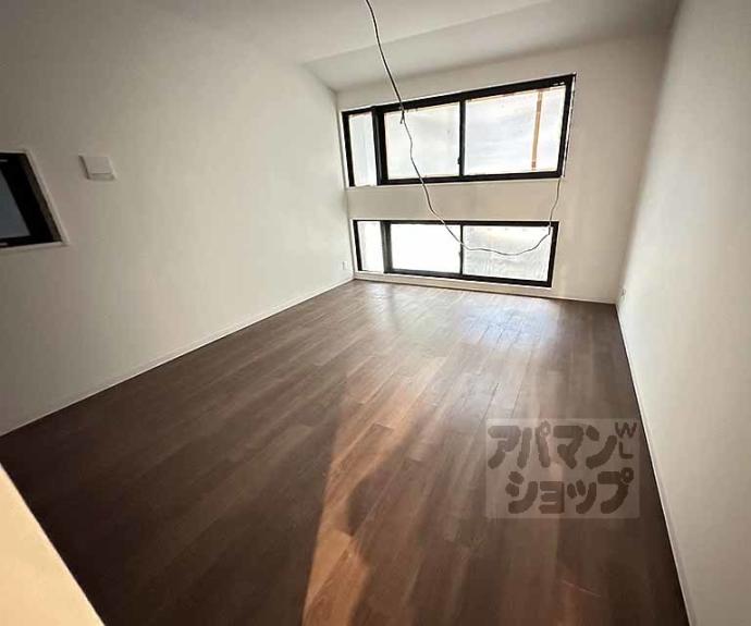 【パーシモン御所南】間取