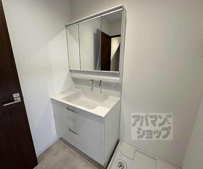 【パーシモン御所南】間取