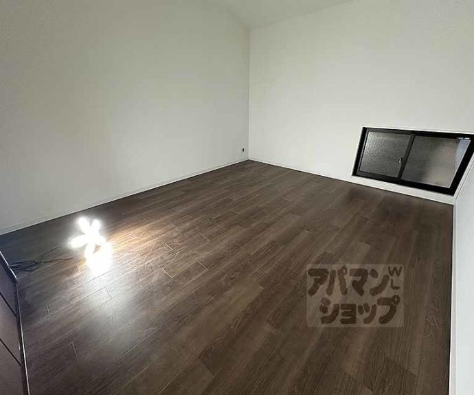 【パーシモン御所南】間取