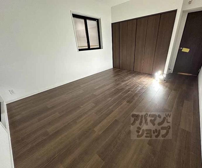 【パーシモン御所南】間取