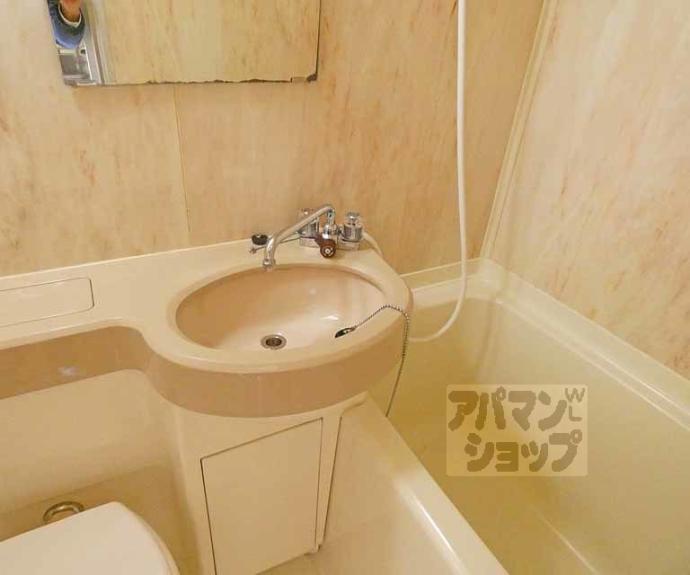 【シェモア御蔭通】間取