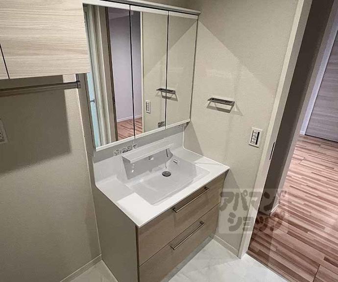 【シャーメゾン池ノ内町】間取