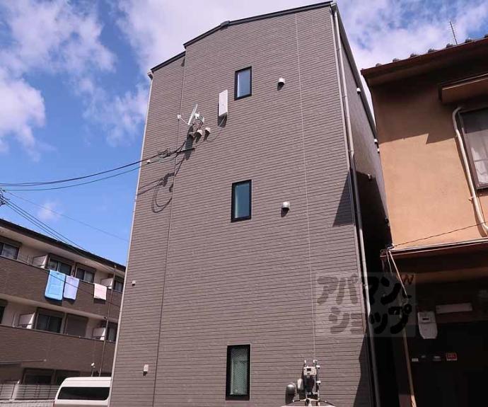 【ルピナス西大路】間取
