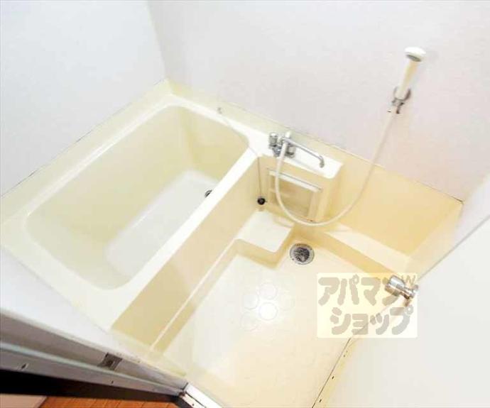 【カストルム洛北】間取