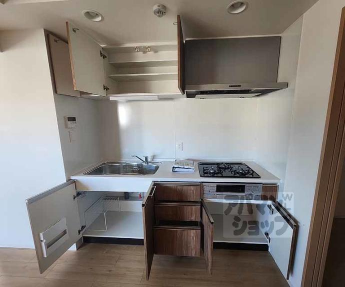 【二条城東レジデンス】間取