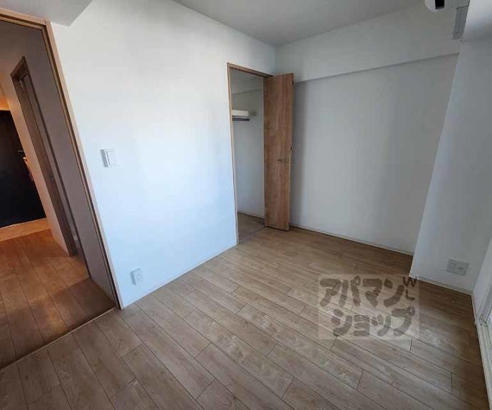 【二条城東レジデンス】間取