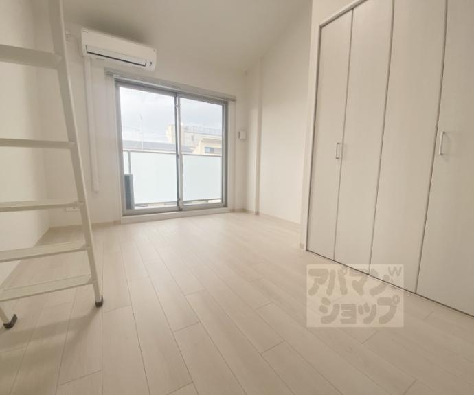 【円町レジデンスＷＥＳＴ】間取