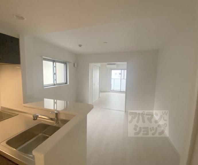 【円町レジデンスＷＥＳＴ】間取