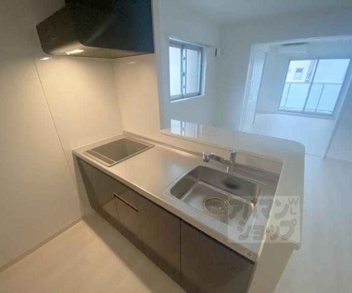 【円町レジデンスＷＥＳＴ】間取