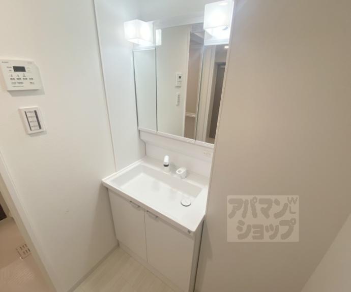 【円町レジデンスＷＥＳＴ】間取