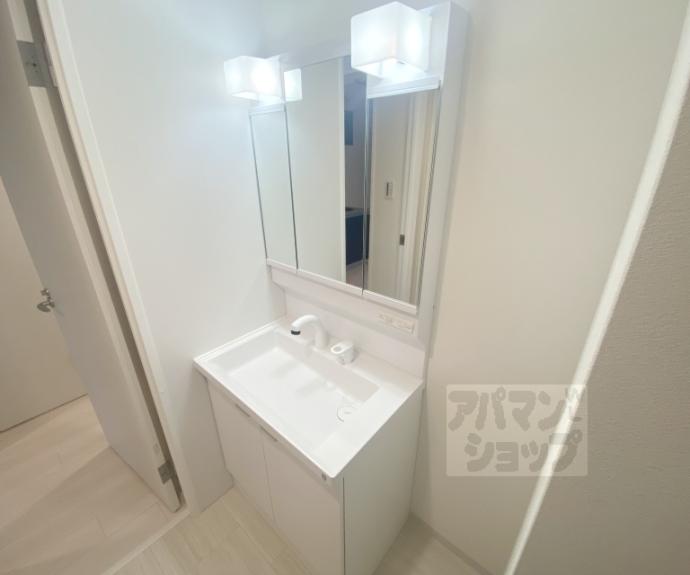 【円町レジデンスＷＥＳＴ】間取