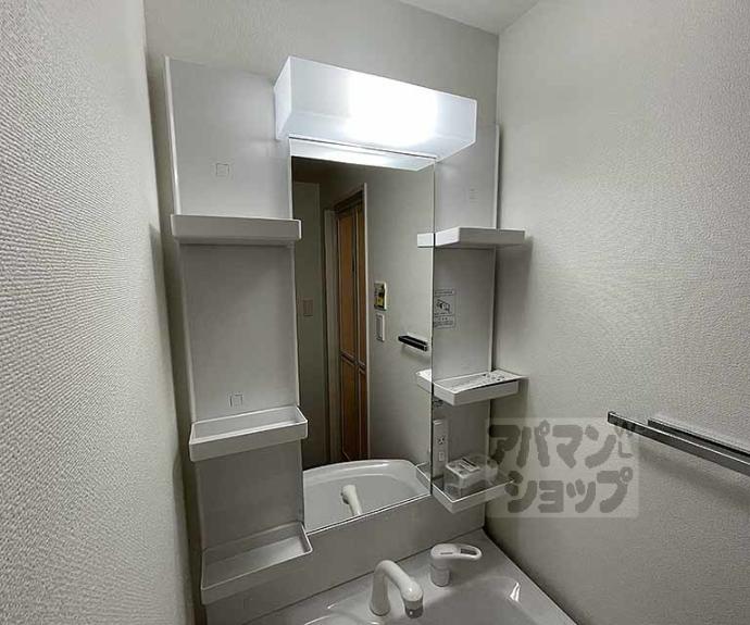 【二条城東レジデンス】間取