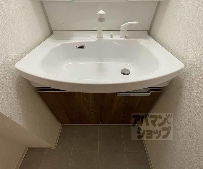 【二条城東レジデンス】間取