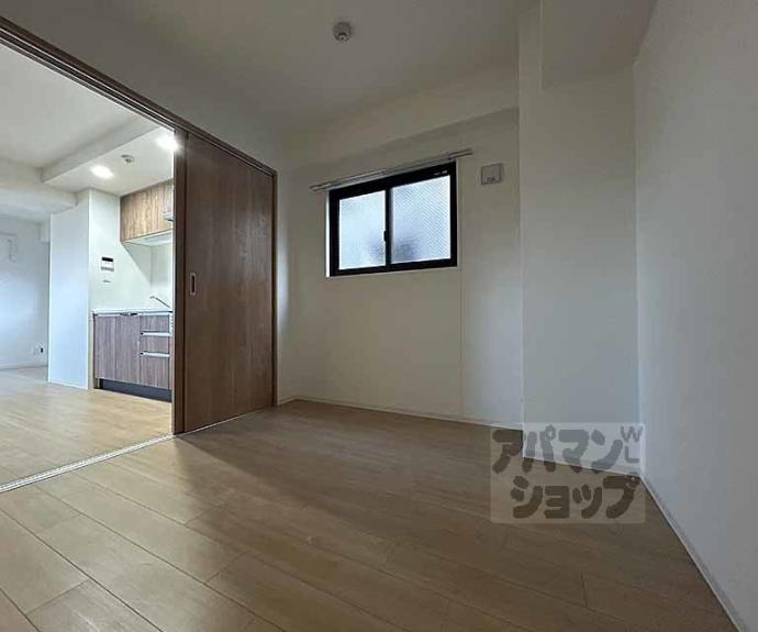 【二条城東レジデンス】間取