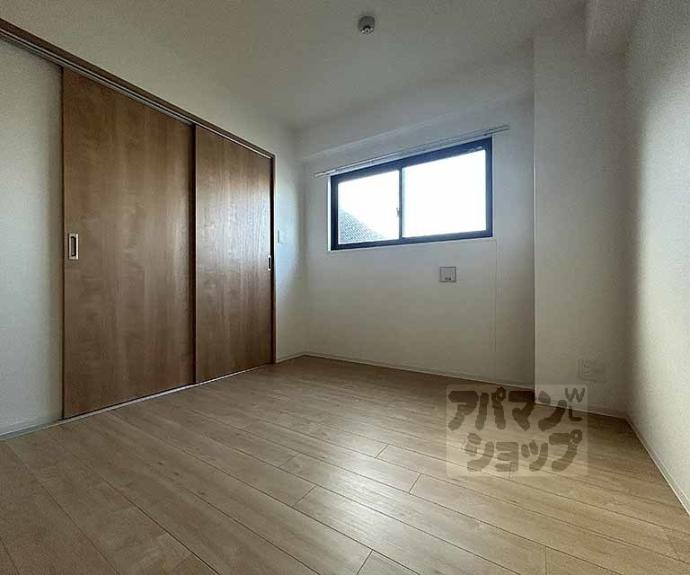 【二条城東レジデンス】間取