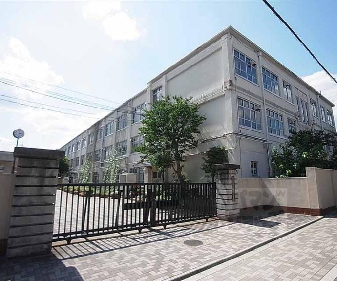 【小山下花ノ木町１０貸家】