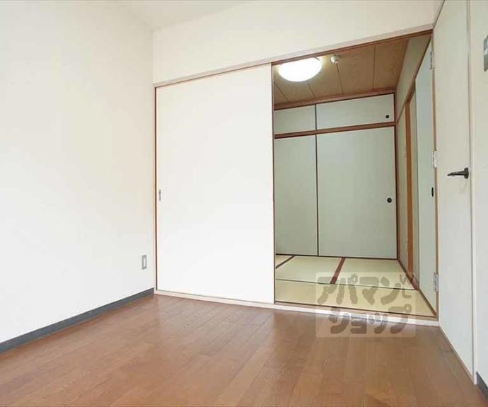 【コンフォール北白川】間取