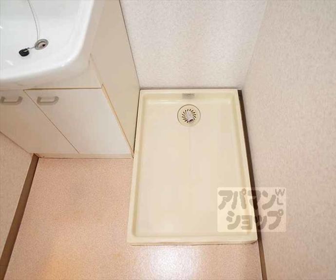 【コンフォール北白川】間取