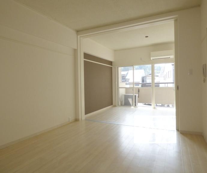 【ヴィラ白川山手】間取