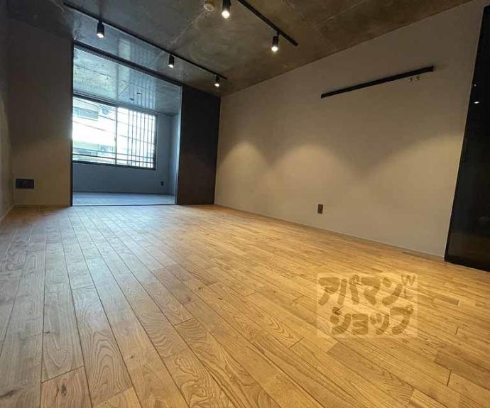 【プラウレーヴ富小路】間取