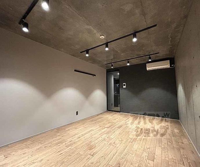 【プラウレーヴ富小路】間取