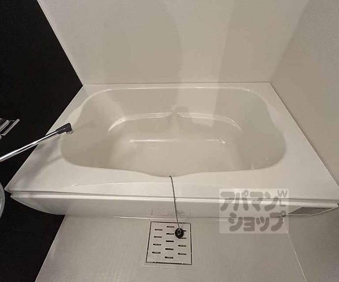 【プラウレーヴ富小路】間取