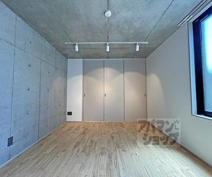 【プラウレーヴ富小路】間取