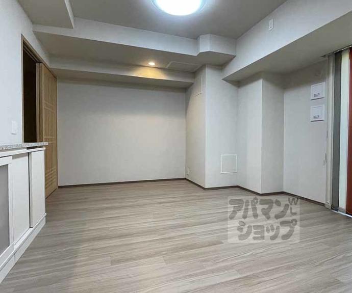 【パラドール御所西グランデ】間取