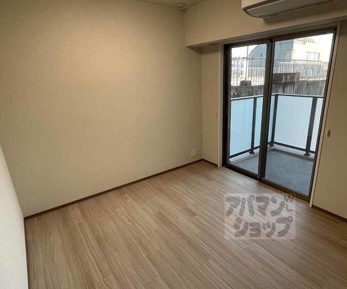 【パラドール御所西グランデ】間取