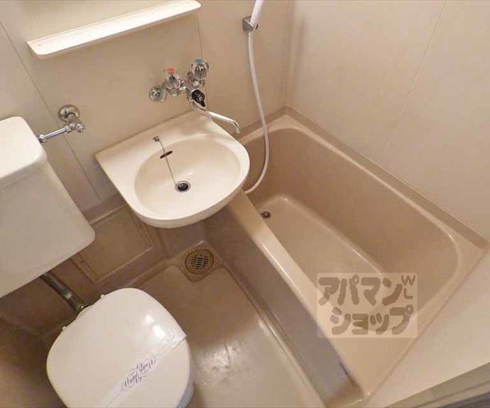 【リバーサイド西村】間取