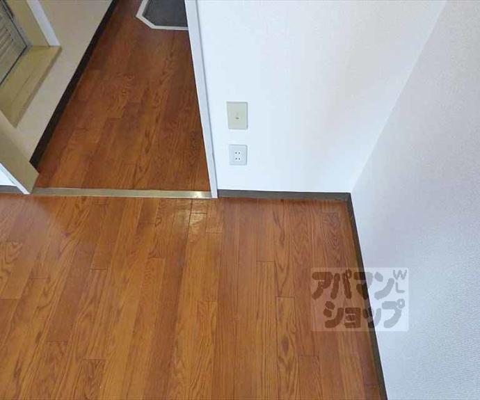 【リバーサイド西村】間取