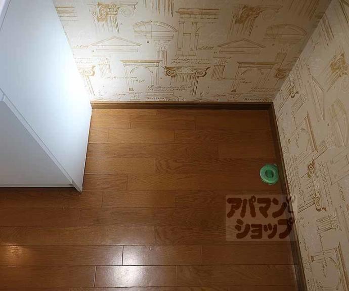 【東九条中札辻町　貸家】間取