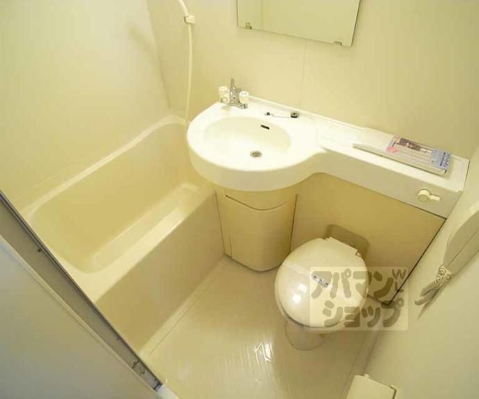 【ＤＥＴＯＭ－１烏丸鞍馬口Ⅱ】間取