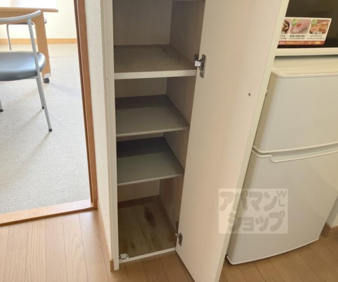 【フローラ柏原】間取