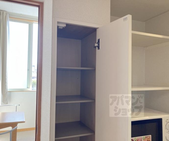 【フローラ柏原】間取