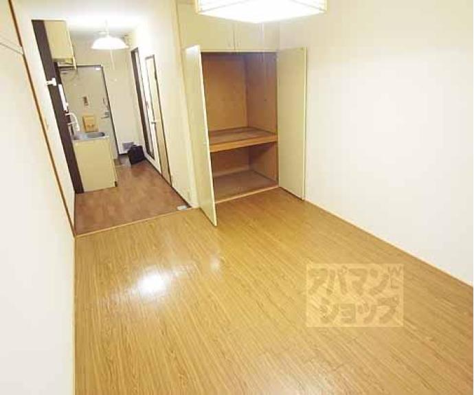 【和泉ハイツ】間取