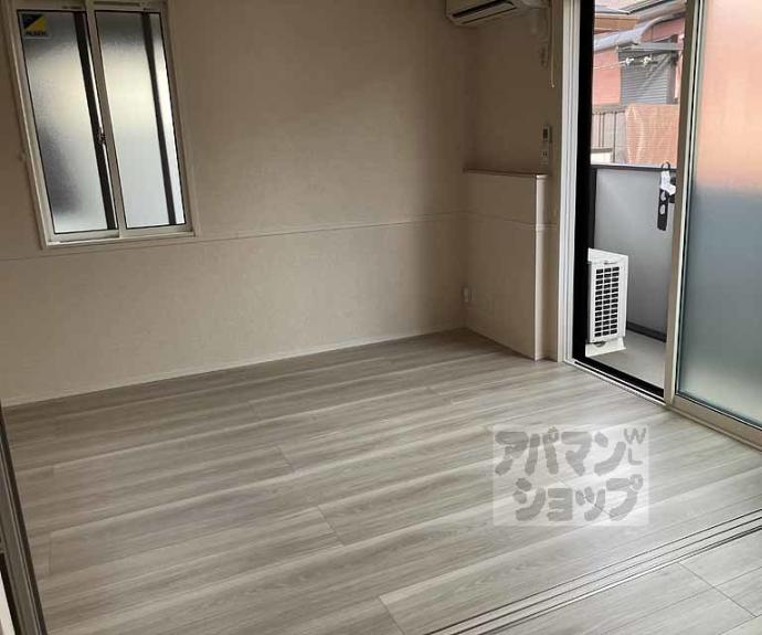 【GRAMM御陵荒木B】間取