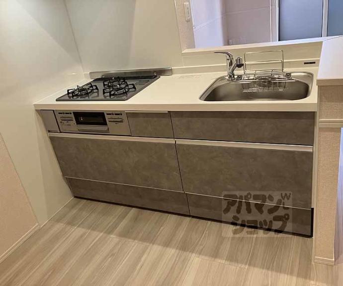 【GRAMM御陵荒木B】間取