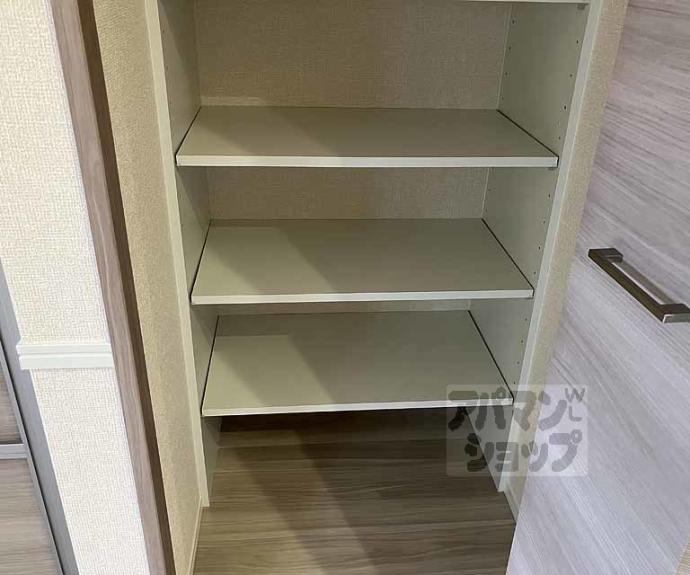 【GRAMM御陵荒木B】間取