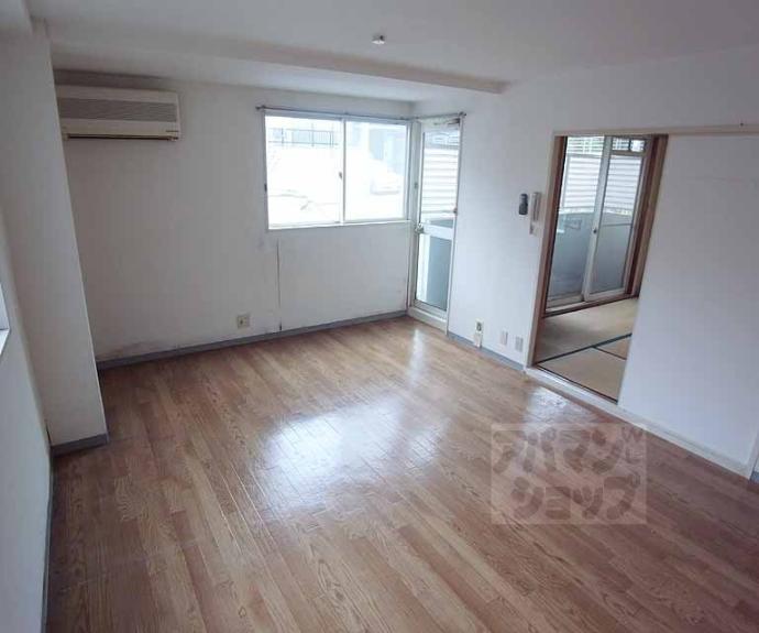 【コンフォート稲荷】間取