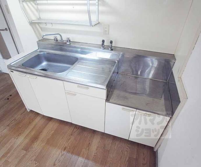 【コンフォート稲荷】間取