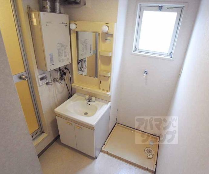 【コンフォート稲荷】間取