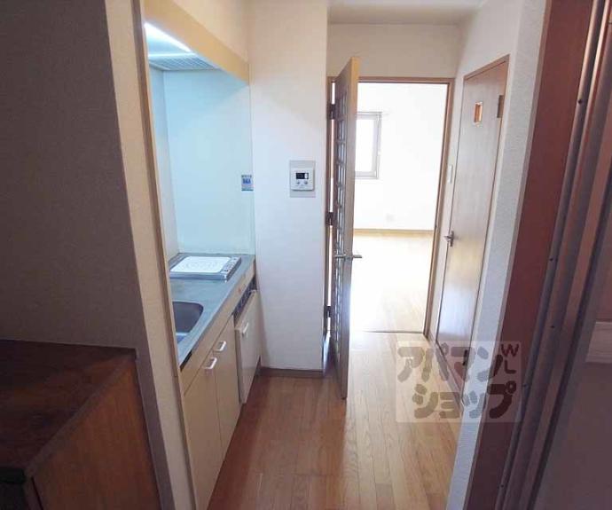 【サンヴェール深草】間取