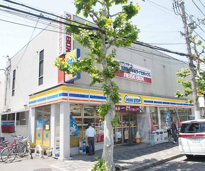 【リシュドール梅小路】間取