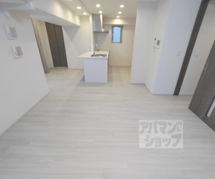 【サンメゾン京都堺町通ザ・テラス】間取
