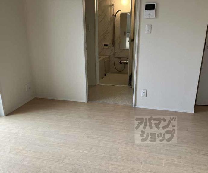 【フローラル柏原】間取